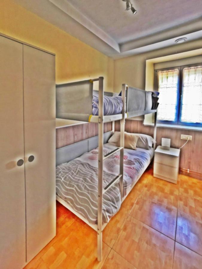 Apartamentos La Capitana Luarca Exteriör bild