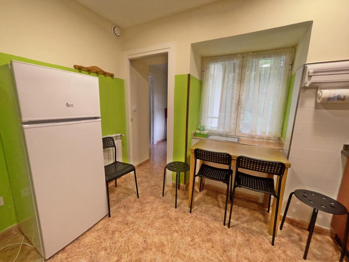 Apartamentos La Capitana Luarca Exteriör bild