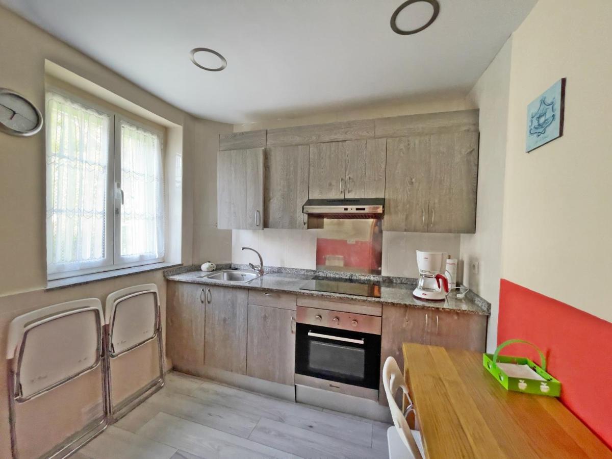 Apartamentos La Capitana Luarca Exteriör bild