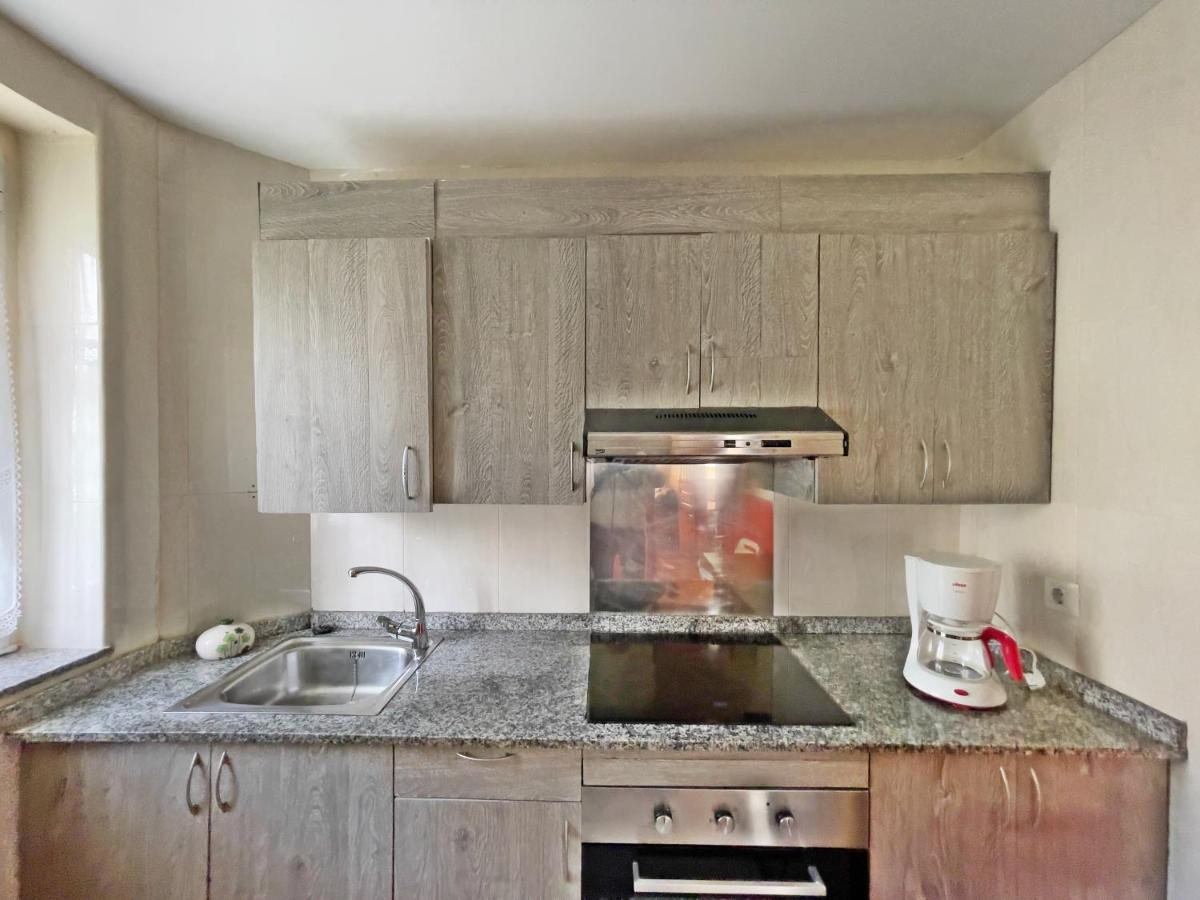Apartamentos La Capitana Luarca Exteriör bild