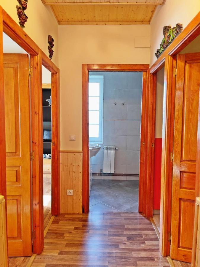Apartamentos La Capitana Luarca Exteriör bild