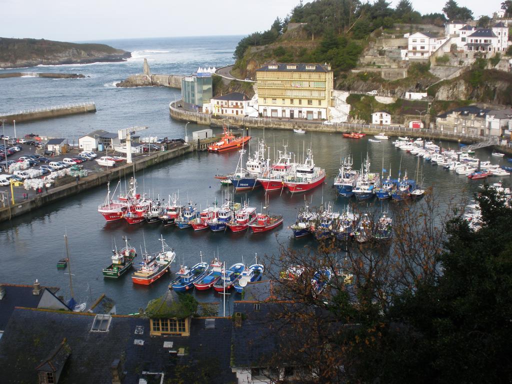 Apartamentos La Capitana Luarca Exteriör bild